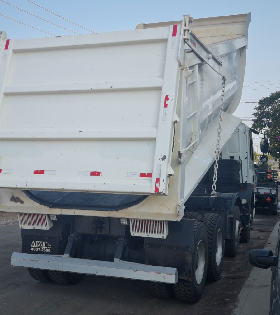 Revestimento em Caçamba de Caminhão